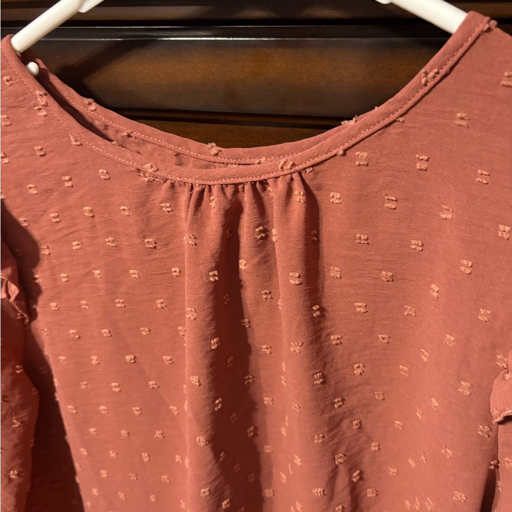 Women's Textured Pink Top